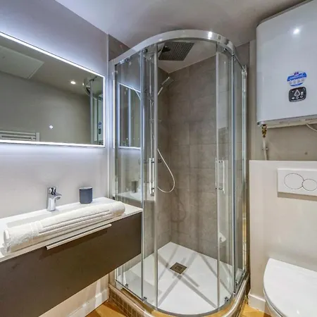 Apartman Duploye N 6 *
